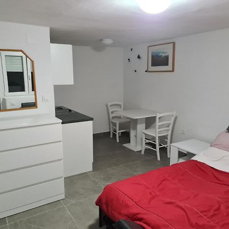 Marton Krk Town Exterior foto